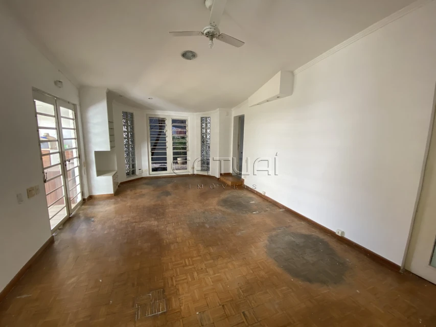 Imagens do imóveis Comercial Para Alugar Av JK Fundos