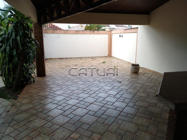 Casa à venda ou para alugar - Bairro Centro em Londrina Casa à venda ou para alugar - Bairro Centro em Londrina