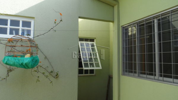 Casa à venda - Bairro Conjunto Habitacional Maria Cecília Serrano de Oliveira em Londrina Casa à venda - Bairro Conjunto Habitacional Maria Cecília Serrano de Oliveira em Londrina