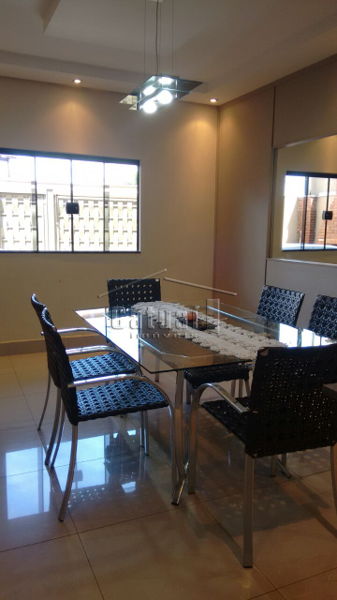 Casa à venda - Bairro Jardim da Luz em Londrina Casa à venda - Bairro Jardim da Luz em Londrina