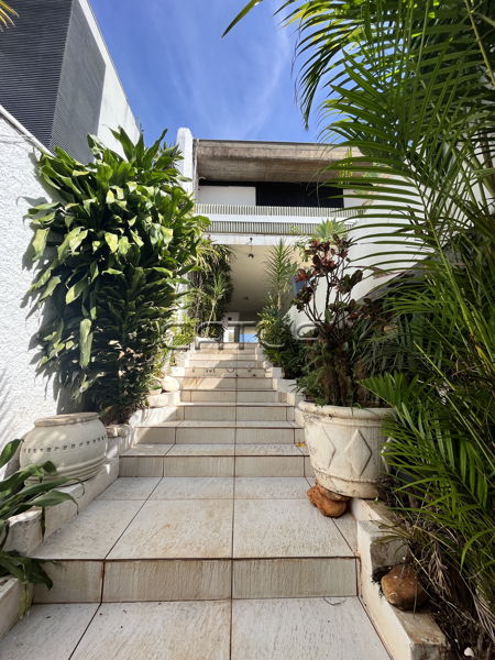 Casa Comercial para alugar - Bairro Vitória, Londrina Casa Comercial para alugar - Bairro Vitória, Londrina