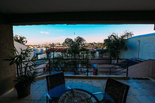 Casa à venda - Bairro Jardim Alpes em Londrina Casa à venda - Bairro Jardim Alpes em Londrina