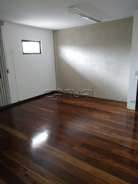 Casa à venda ou para alugar - Bairro Centro em Londrina Casa à venda ou para alugar - Bairro Centro em Londrina