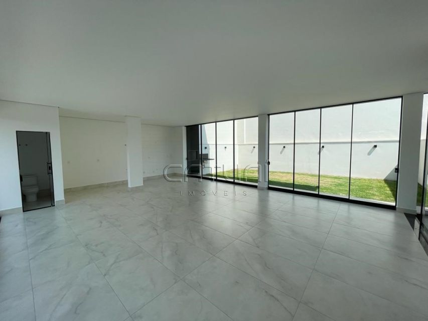 Casa Sobrado à venda - Bairro Universitário, Londrina Casa Sobrado à venda - Bairro Universitário, Londrina