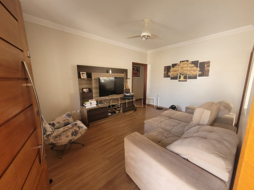 Casa à venda - Bairro Califórnia, Londrina Casa à venda - Bairro Califórnia, Londrina