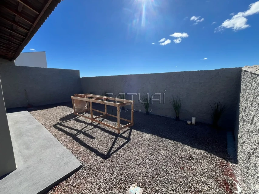 Imagens do imóveis Casa Geminada À Venda Conjunto Vivi Xavier Londrina