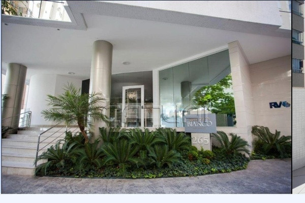 APARTAMENTO À VENDA SPAZIO BIANCO REISENCE BALNEÁRIO CAMBORIÚ APARTAMENTO À VENDA SPAZIO BIANCO REISENCE BALNEÁRIO CAMBORIÚ