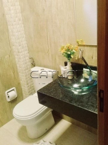 Casa à venda - Bairro Jardim Universitário em Londrina Casa à venda - Bairro Jardim Universitário em Londrina