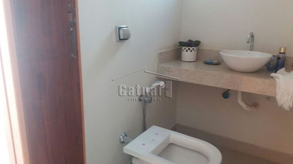 Casa à venda - Bairro Jardim Vila Rica em Londrina Casa à venda - Bairro Jardim Vila Rica em Londrina