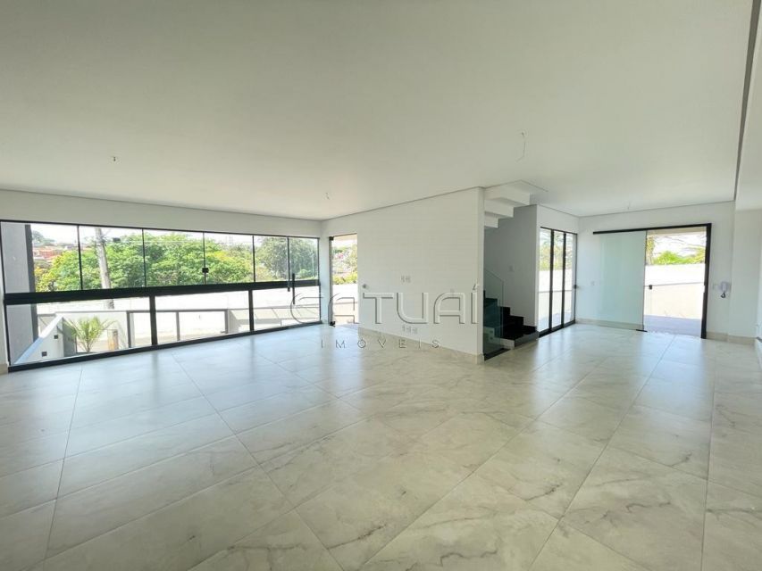 Casa Sobrado à venda - Bairro Universitário, Londrina Casa Sobrado à venda - Bairro Universitário, Londrina