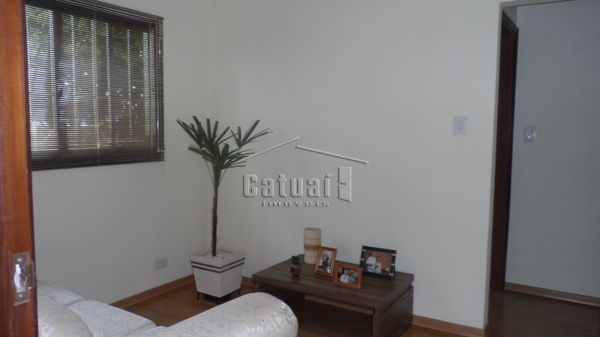 Casa à venda - Bairro Conjunto Habitacional Maria Cecília Serrano de Oliveira em Londrina Casa à venda - Bairro Conjunto Habitacional Maria Cecília Serrano de Oliveira em Londrina