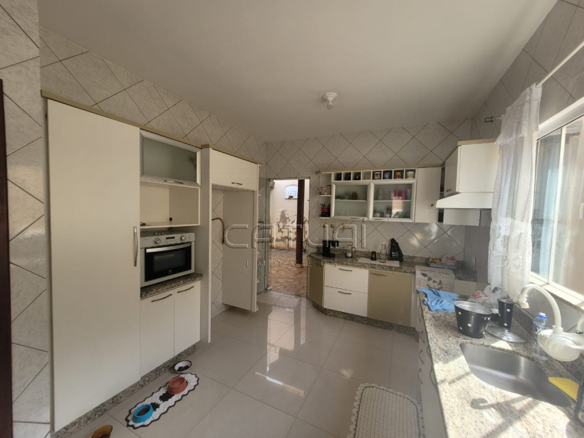 Casa à venda - Bairro Califórnia, Londrina Casa à venda - Bairro Califórnia, Londrina