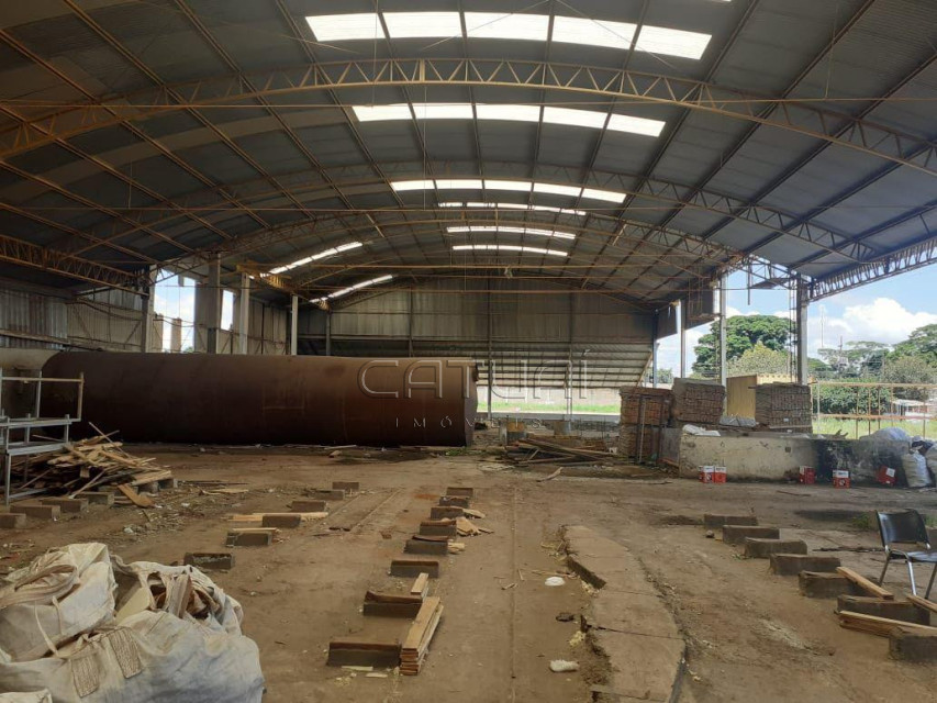 Barracao Comercial Á Venda E para alugar - Conjunto Águias Arapongas Barracao Comercial Á Venda E para alugar - Conjunto Águias Arapongas