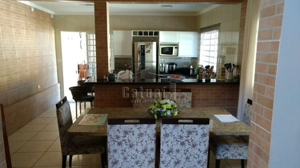 Casa à venda - Bairro Conjunto Habitacional Maria Cecília Serrano de Oliveira em Londrina Casa à venda - Bairro Conjunto Habitacional Maria Cecília Serrano de Oliveira em Londrina