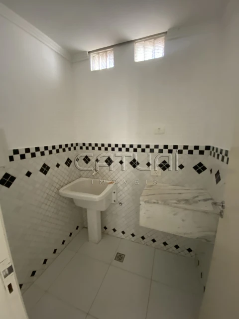 Imagens do imóveis Comercial Para Alugar Av JK Fundos