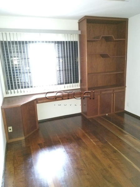 Casa à venda ou para alugar - Bairro Centro em Londrina Casa à venda ou para alugar - Bairro Centro em Londrina