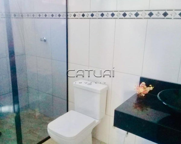 Casa à venda - Bairro Jardim Universitário em Londrina Casa à venda - Bairro Jardim Universitário em Londrina