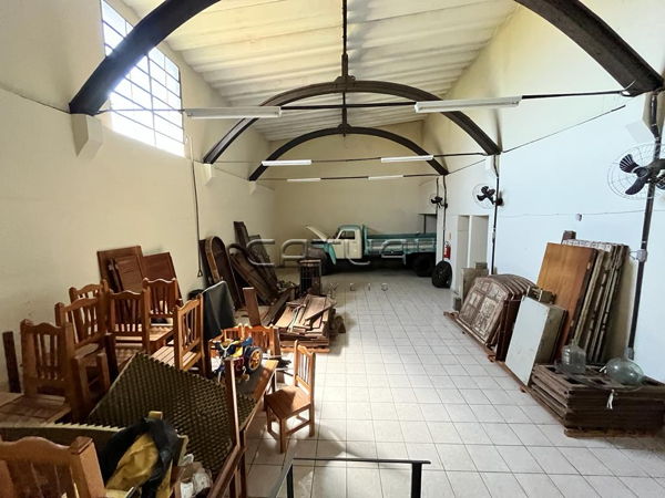 Prédio Comercial para alugar - Bairro Vila Santa Terezinha, Londrina Prédio Comercial para alugar - Bairro Vila Santa Terezinha, Londrina