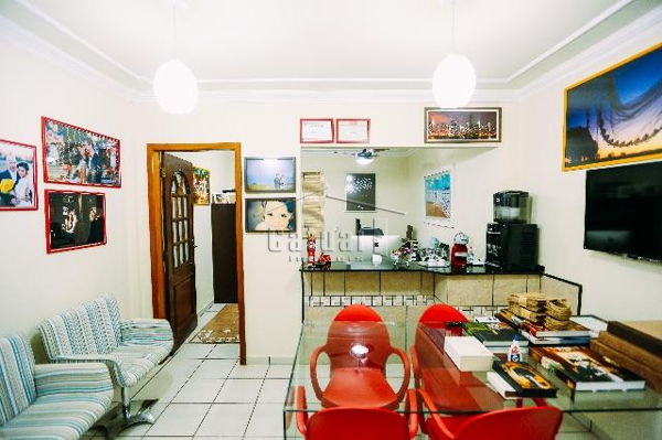 Casa à venda - Bairro Jardim Alpes em Londrina Casa à venda - Bairro Jardim Alpes em Londrina