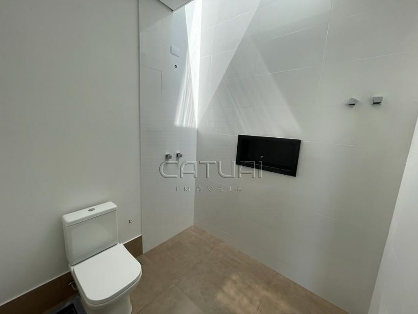 Casa Sobrado à venda - Bairro Universitário, Londrina Casa Sobrado à venda - Bairro Universitário, Londrina