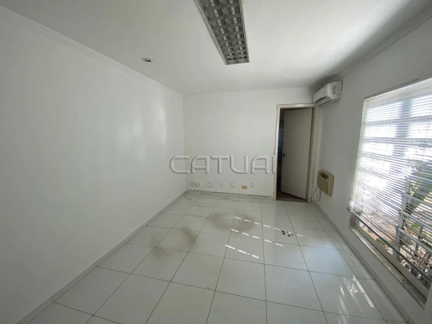 Imagens do imóveis Comercial Para Alugar Av JK Fundos