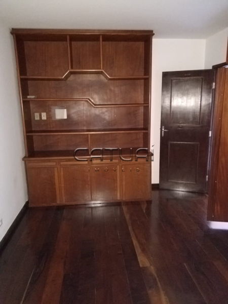 Casa à venda ou para alugar - Bairro Centro em Londrina Casa à venda ou para alugar - Bairro Centro em Londrina