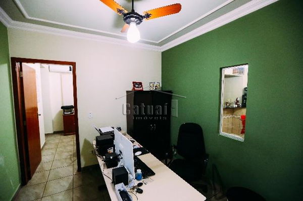 Casa à venda - Bairro Jardim Alpes em Londrina Casa à venda - Bairro Jardim Alpes em Londrina