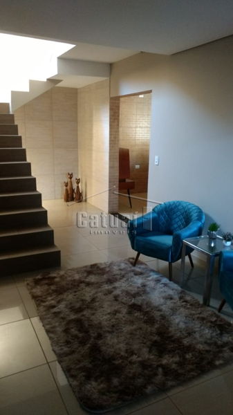 Casa à venda - Bairro Conjunto Habitacional Maria Cecília Serrano de Oliveira em Londrina Casa à venda - Bairro Conjunto Habitacional Maria Cecília Serrano de Oliveira em Londrina