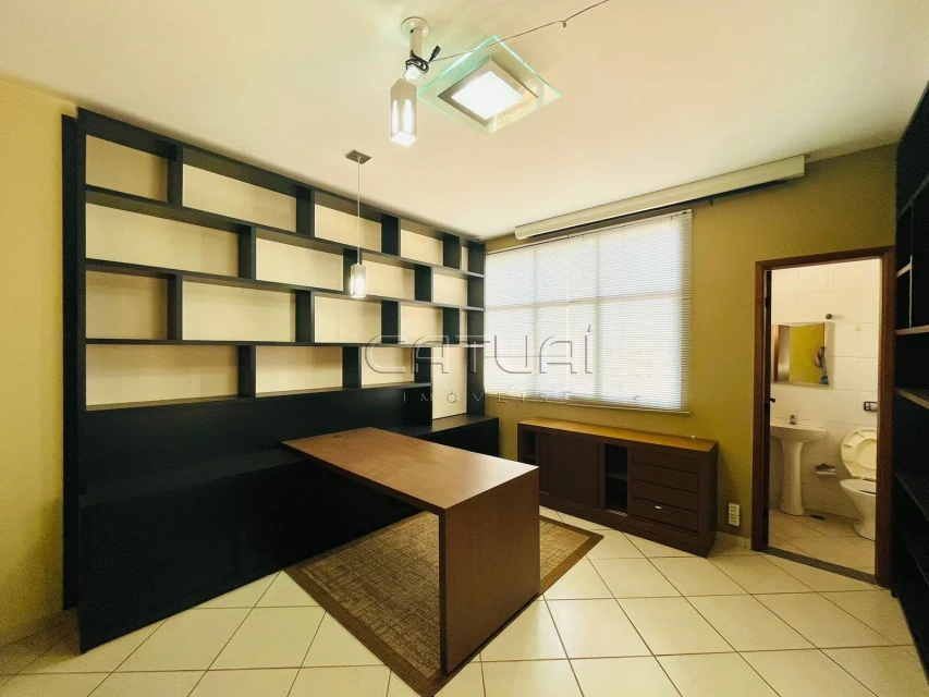 Imagens do imóveis Comercial À Venda Storti Galeria Londrina