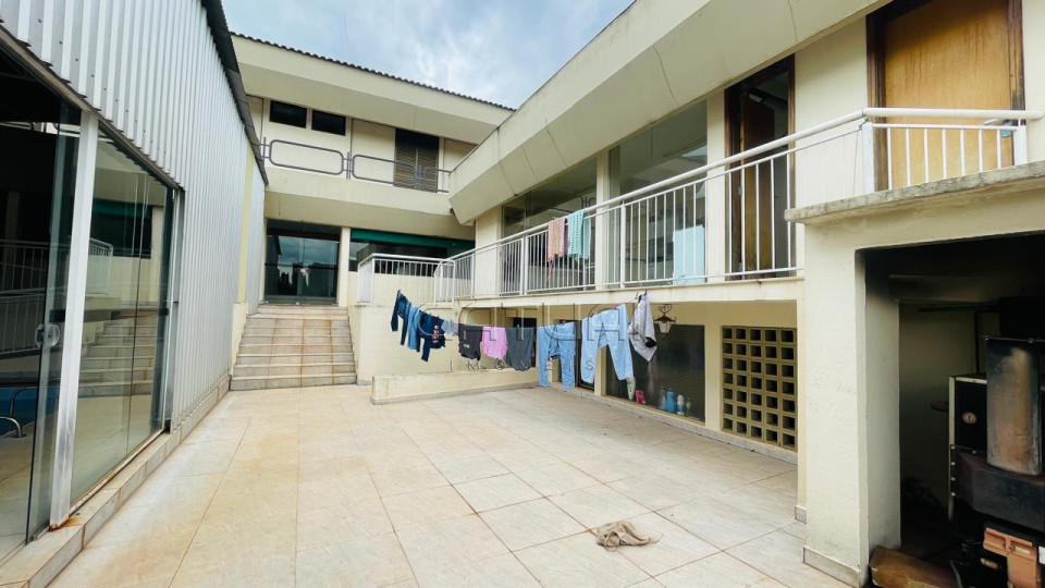 Casa à venda ou para alugar - Bairro Quebec em Londrina Casa à venda ou para alugar - Bairro Quebec em Londrina