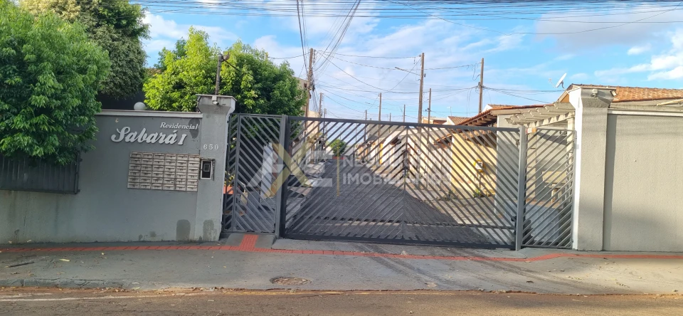 Imagens do imóveis CASA Á VENDA COM 2 DORMITORIOS NO CONDOMÍNIO SABARÁ I