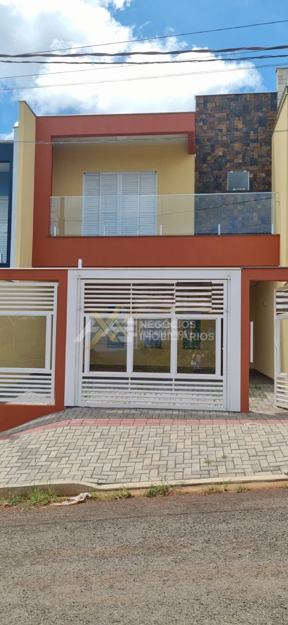 CASA À VENDA NO JARDIM TERRA VERMELHA CAMBÉ-PR. 3 QUARTOS (SENDO 1 SUÍTE)