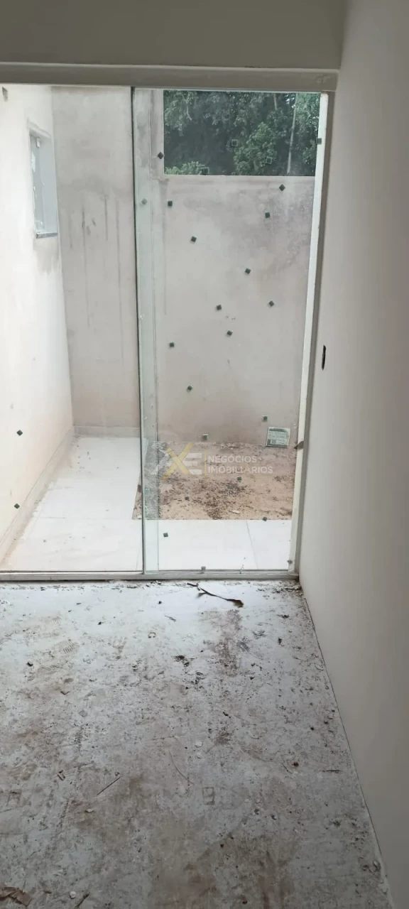 CASA GEMINADA com 3 quartos (sendo 1 suíte)