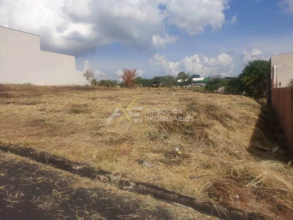 Imagens do imóveis Terreno a venda no bairro Terra Vermelha