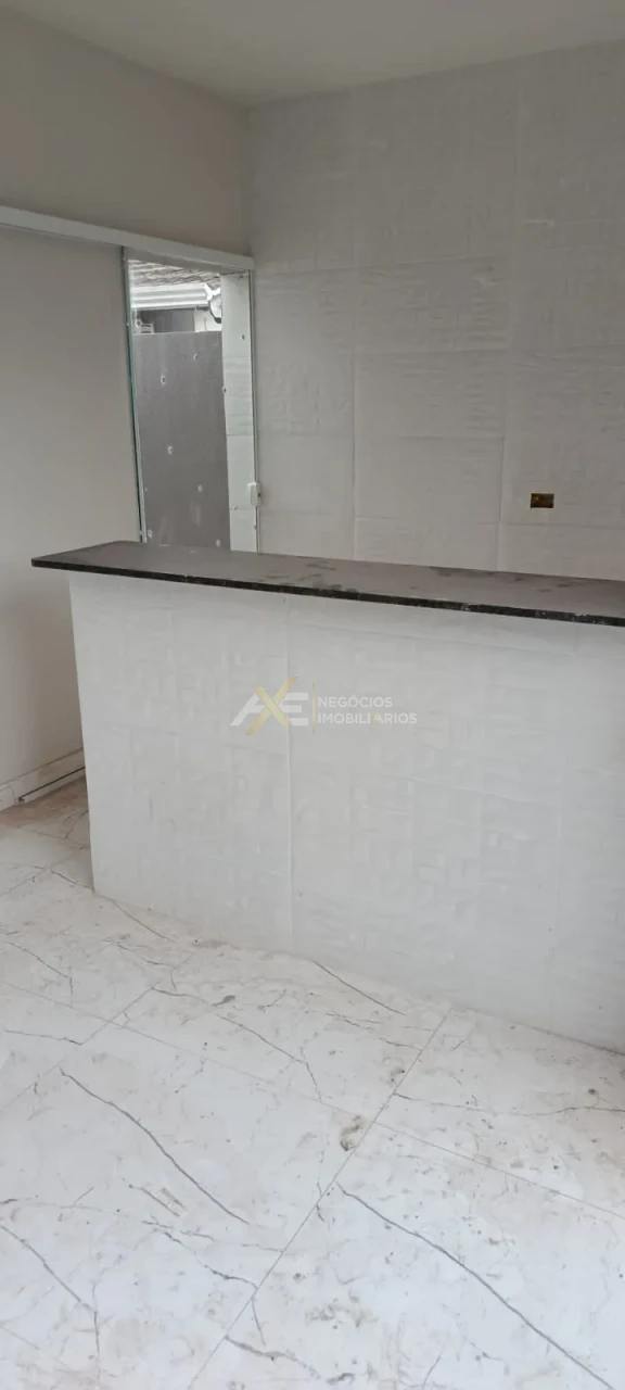 CASA GEMINADA 2 QUARTOS ( SENDO 1 SUÍTE )