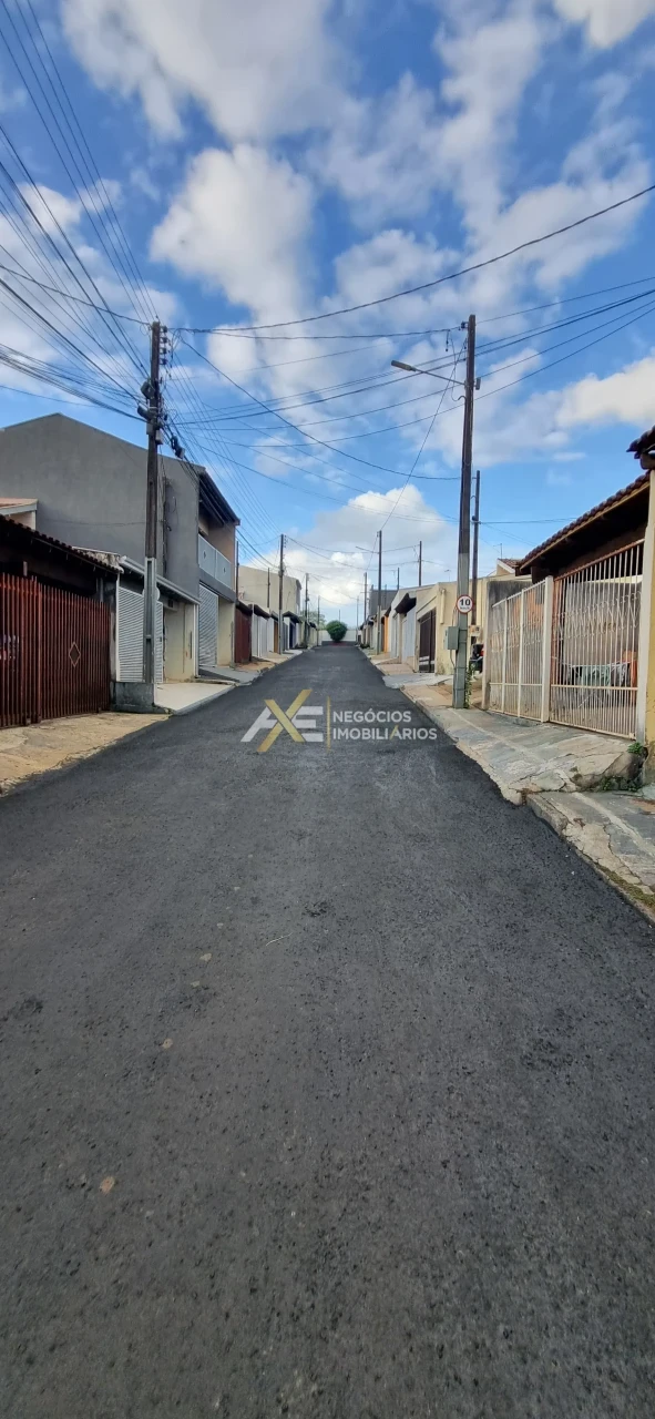Imagens do imóveis CASA Á VENDA COM 2 DORMITORIOS NO CONDOMÍNIO SABARÁ I