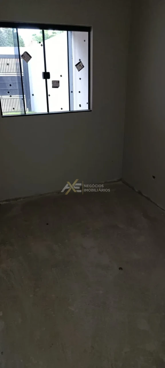 CASA GEMINADA 2 QUARTOS ( SENDO 1 SUÍTE )