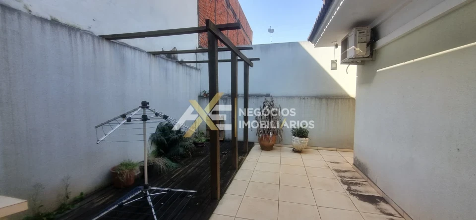 Imagens do imóveis CASA À VENDA NO JARDIM MONTE REAL - CAMBÉ-PR