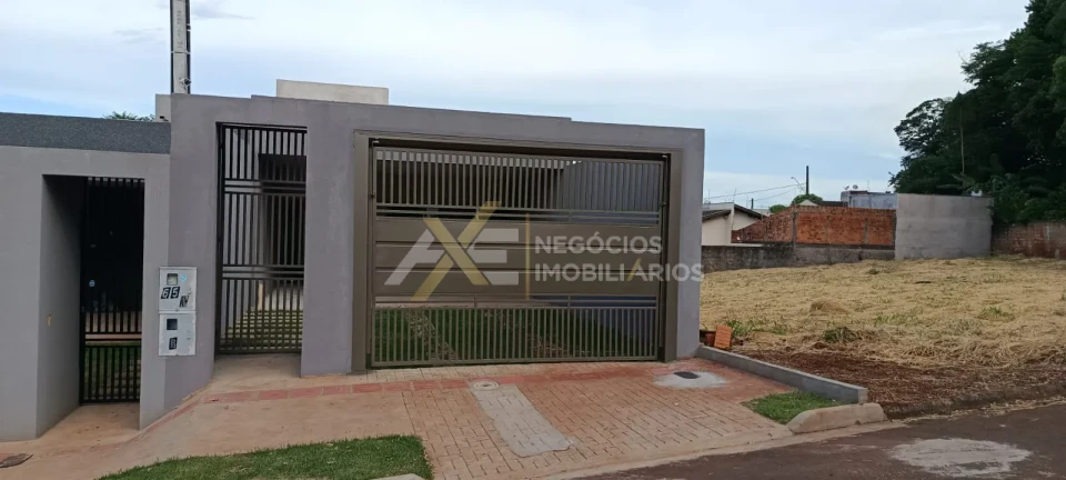 CASA GEMINADA com 3 quartos (sendo 1 suíte)