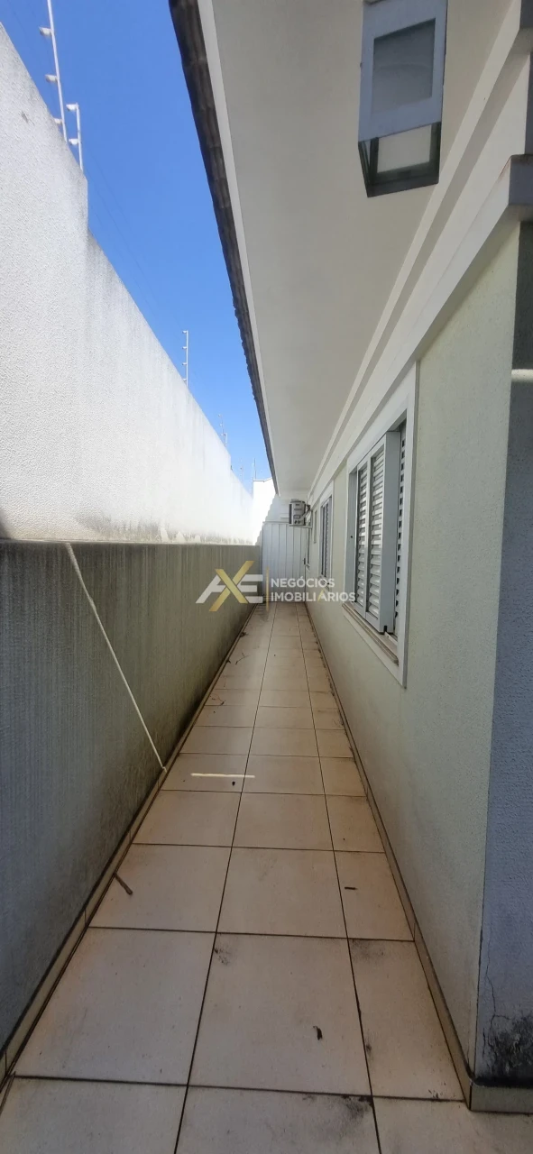 Imagens do imóveis CASA À VENDA NO JARDIM MONTE REAL - CAMBÉ-PR