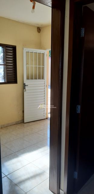 Imagens do imóveis CASA PARA LOCAÇÃO COM 2 DORMITORIOS NO JD SANTO AMARO EM CAMBÉ