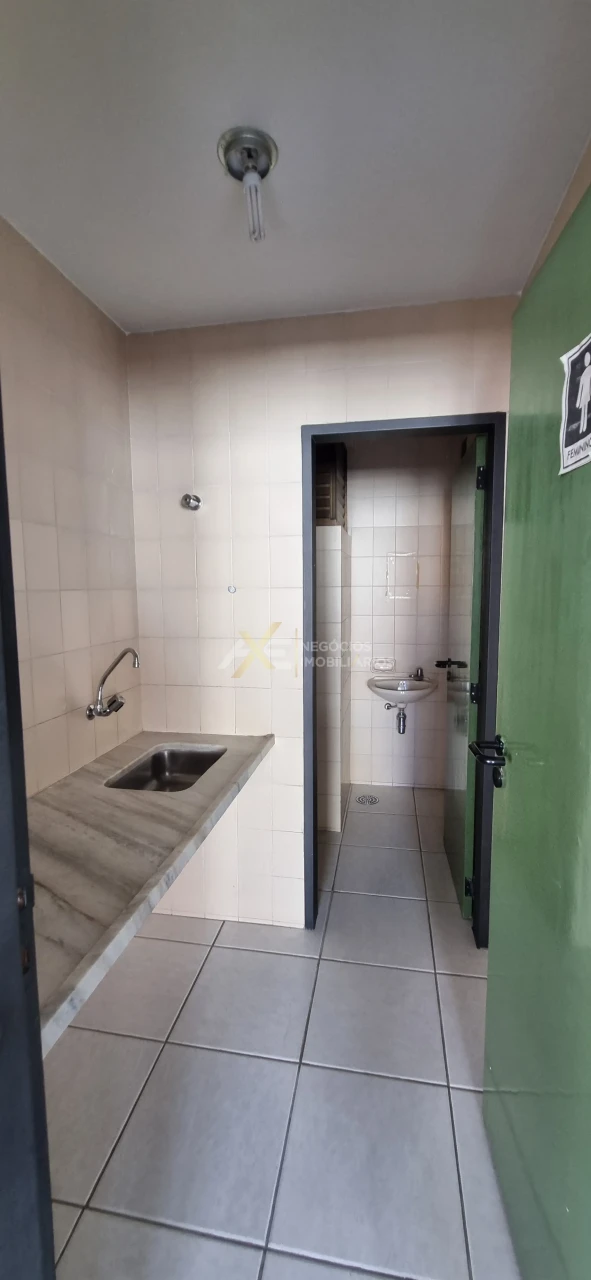 SALAS COMERCIAL À VENDA  NA RUA PERNAMBUCO EM LONDRINA -PR