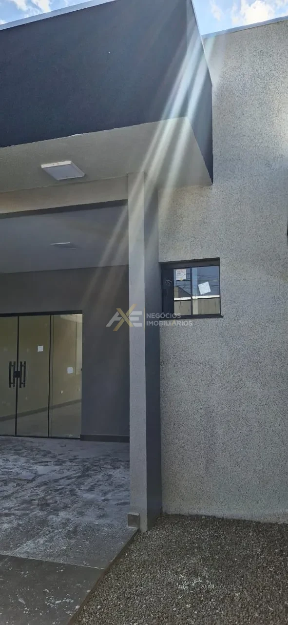 Imagens do imóveis Casa a Venda Jardim Vale Verde na cidade de Cambé, Pr, estuda a possibilidade de pegar veiculo como parte de pagamento