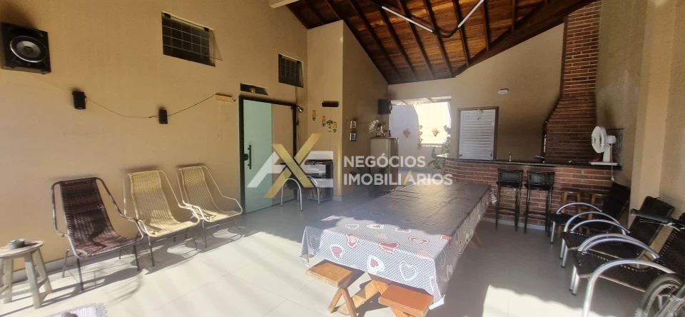 CASA À VENDA NO CAMBÉ II , COM 3 QUARTOS (SENDO 2 SUÍTE)