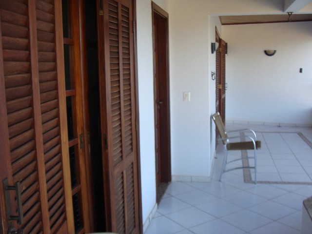 Casa a Venda de Alto Padrão no Parque Sella com Piscina, em Cambé, Pr - foto 15
