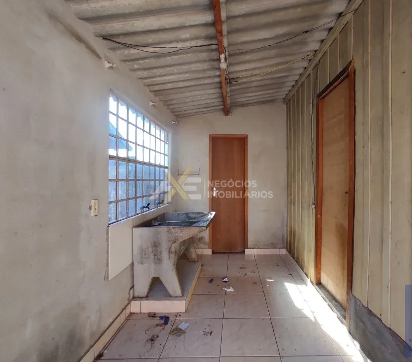 Casa a venda Jardim Santa Isabel com duas casas no terreno em Cambé, Pr.