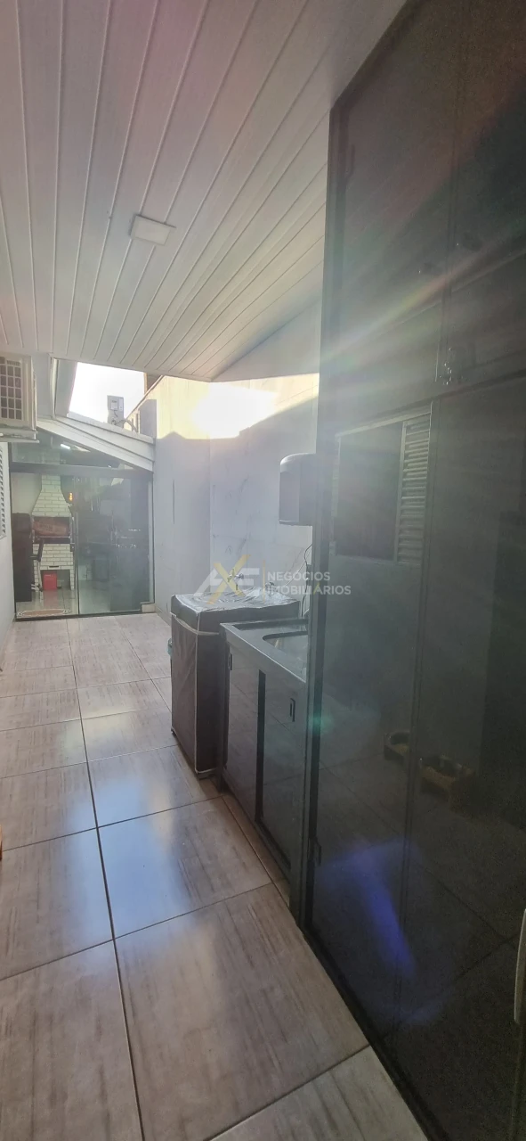 Imagens do imóveis CASA Á VENDA COM 2 DORMITORIOS NO CONDOMÍNIO SABARÁ I