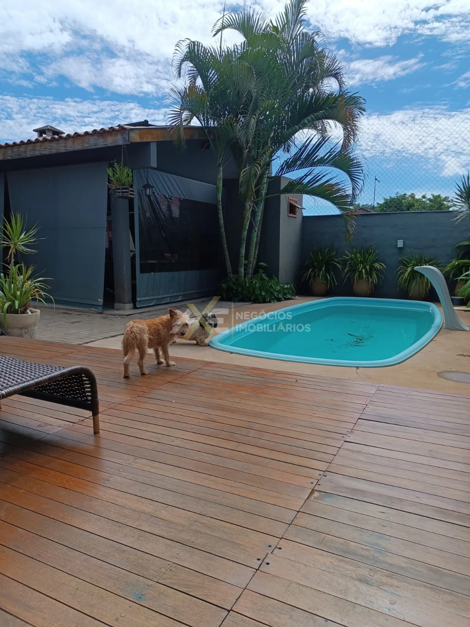 Imagens do imóveis SOBRADO 3 DORMITORIOS COM PISCINA EM CAMBÉ