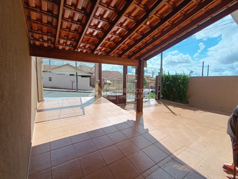 Imagens do imóveis Casa à venda no Casaroto