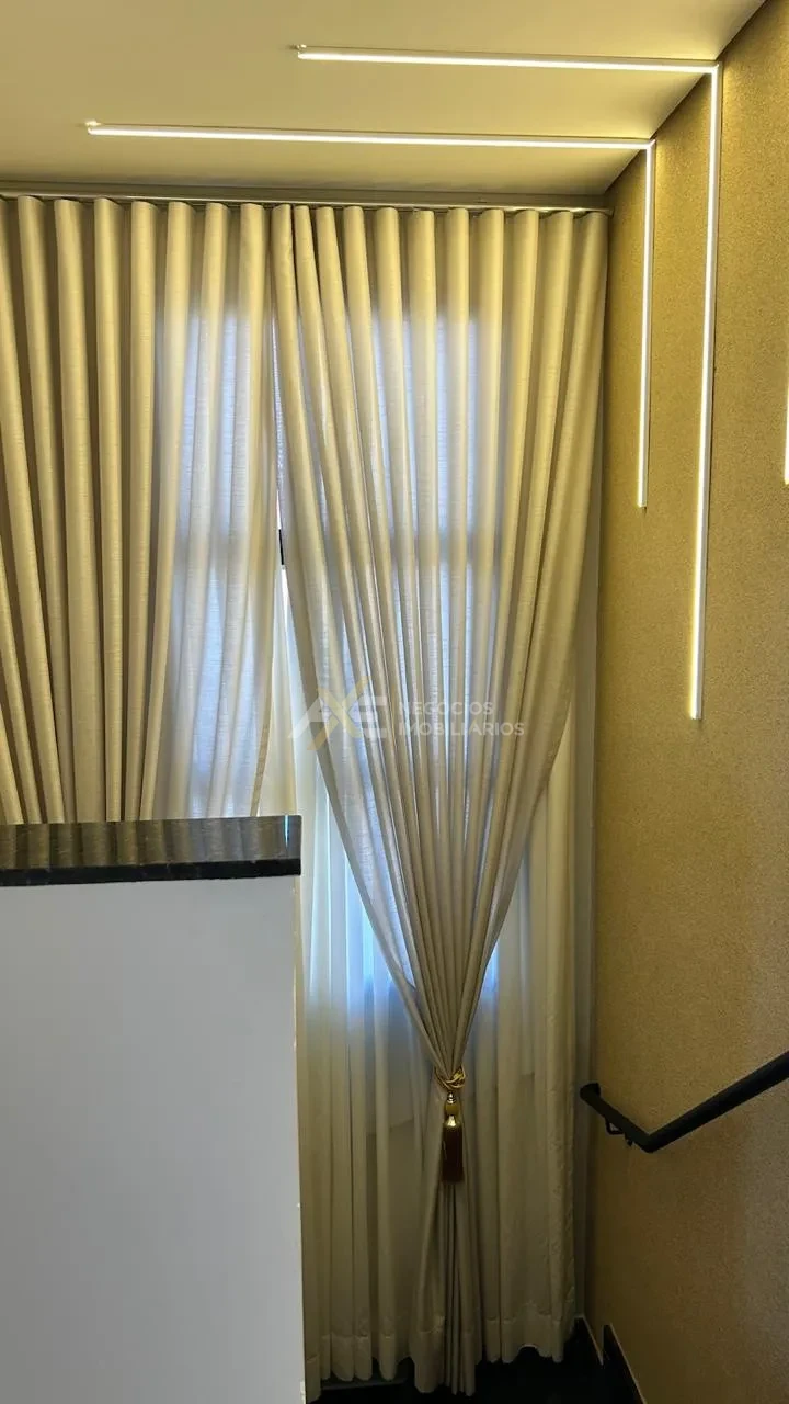 Imagens do imóveis LINDA CASA  ASSOBRADADA JARDIM MORUMBI, COM 3 QUARTOS (SENDO 1 SUÍTE), PISCINA, CHURRASQUEIRA